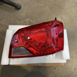 Chevrolet Impala Tail Light Passenger 14-20 ( New Car Parts )