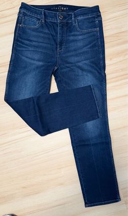 Like New White, House Black Market Crop Jeans Size 6