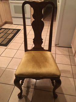 Chair with velour seat