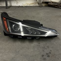 2019-2020 hyundai elantra passenger headlight