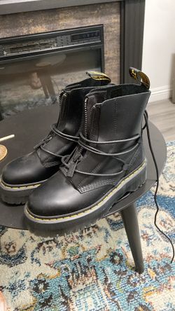 Doc martens/ Dr. martens