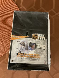 Brand New Sealed Box Of 1991 Pro Set French Edition Hockey Cards (36 Packs)