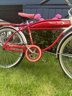 1950 Western Flyers Bicycle In All Original. Light Work. Ready For Drive. Super Clean Shape. Minimal Rust. Drive Smoothly. White Wall Original Tires.