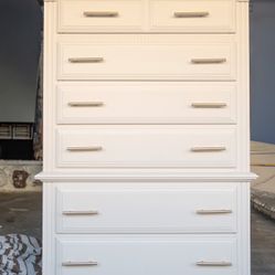 Cream Stanley 6 Drawer Dresser 