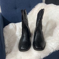 Men’s Boots Size 8