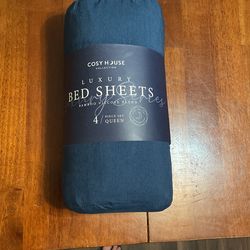 Luxury Bedsheets Four Piece Set Queen Size
