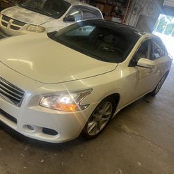 2010 Nissan Maxima