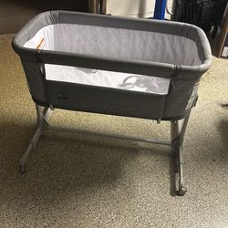 Koola Baby Bedside Sleeper / Bassinet + Playpen – Excellent Condition