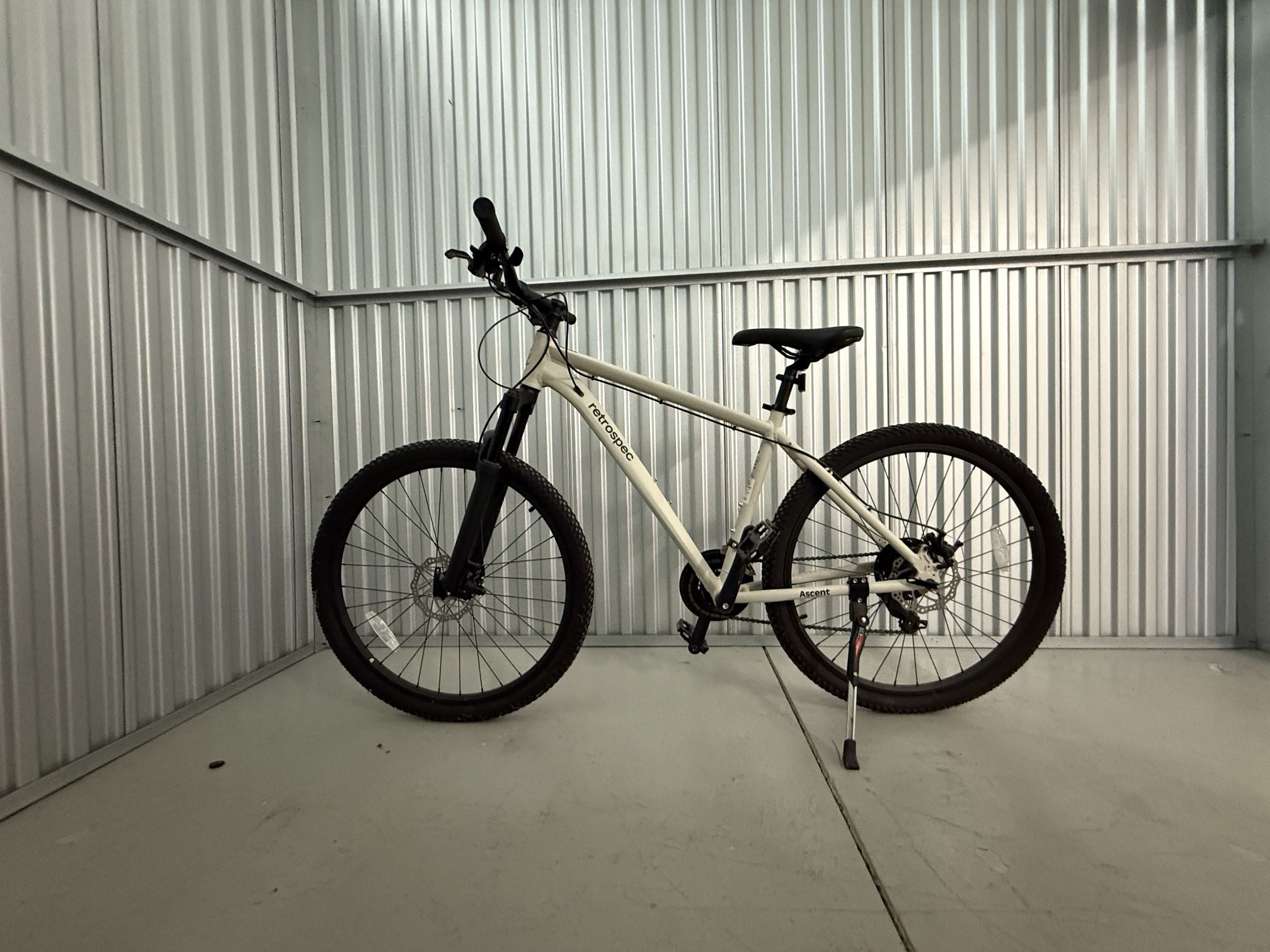 Mountain Bike Like New 