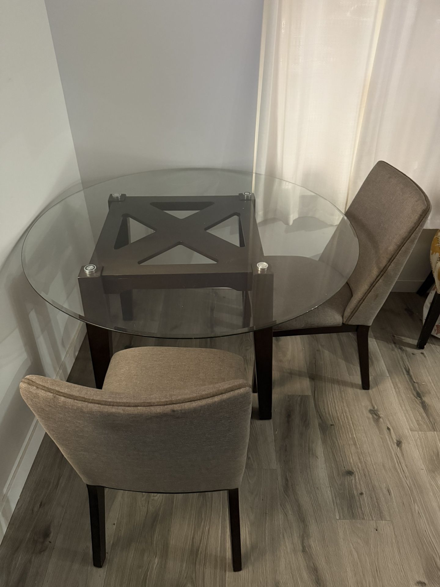 48" Round Glass Dining Room Table 30"height