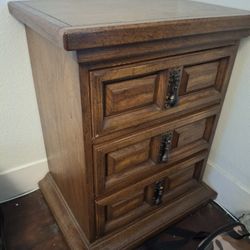Free Dresser!