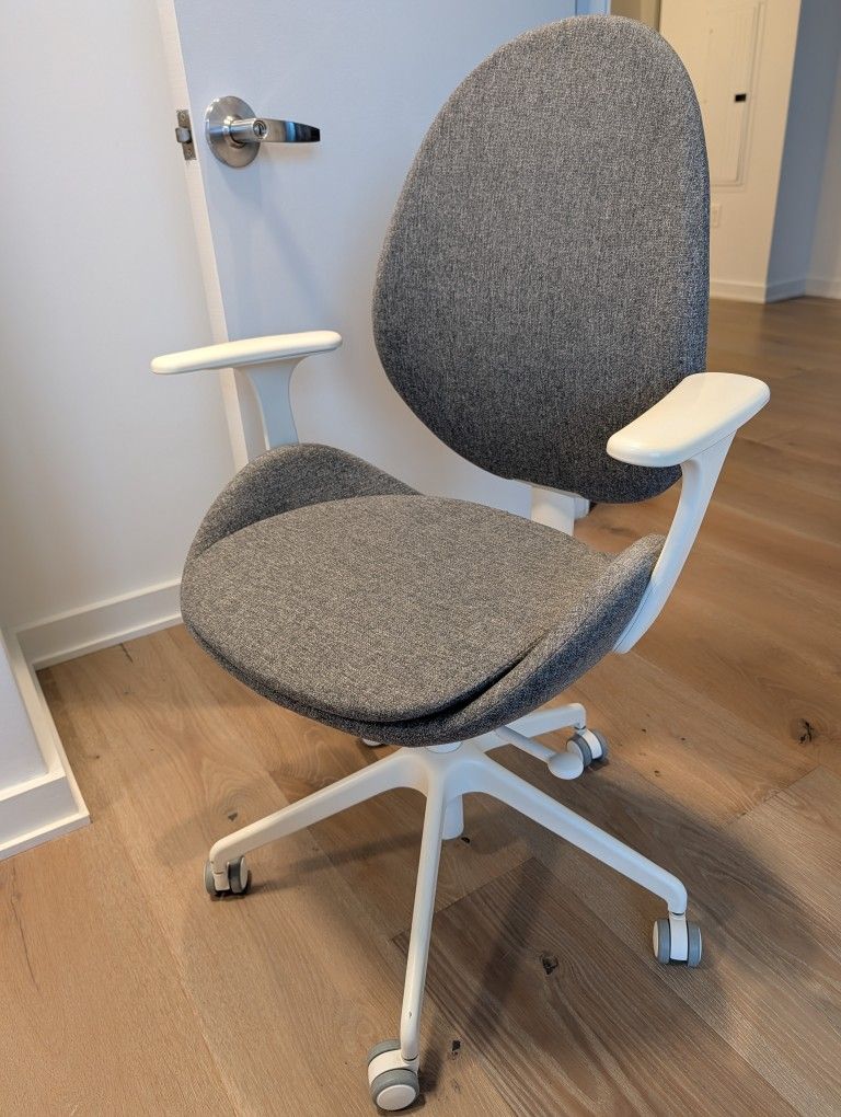 IKEA HATTEFJALL
Office chair