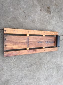 Mechanic desk on will.