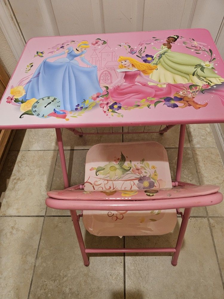 Disney Princess Toddler Desk & Chair