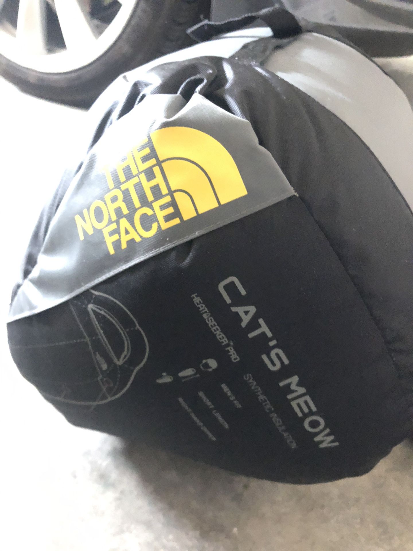 The North Face Sleeping Bag Short/Right Hand