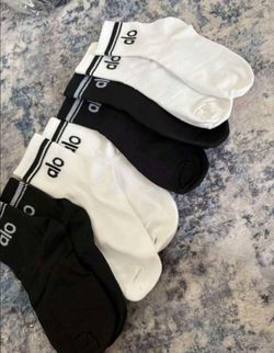 Alo Socks Unisex Crewneck