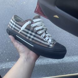 Burberry (Brown Check) V2