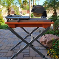 RIDGID 9-Amp 7 in. Blade Corded Wet Tile Saw with Stand.