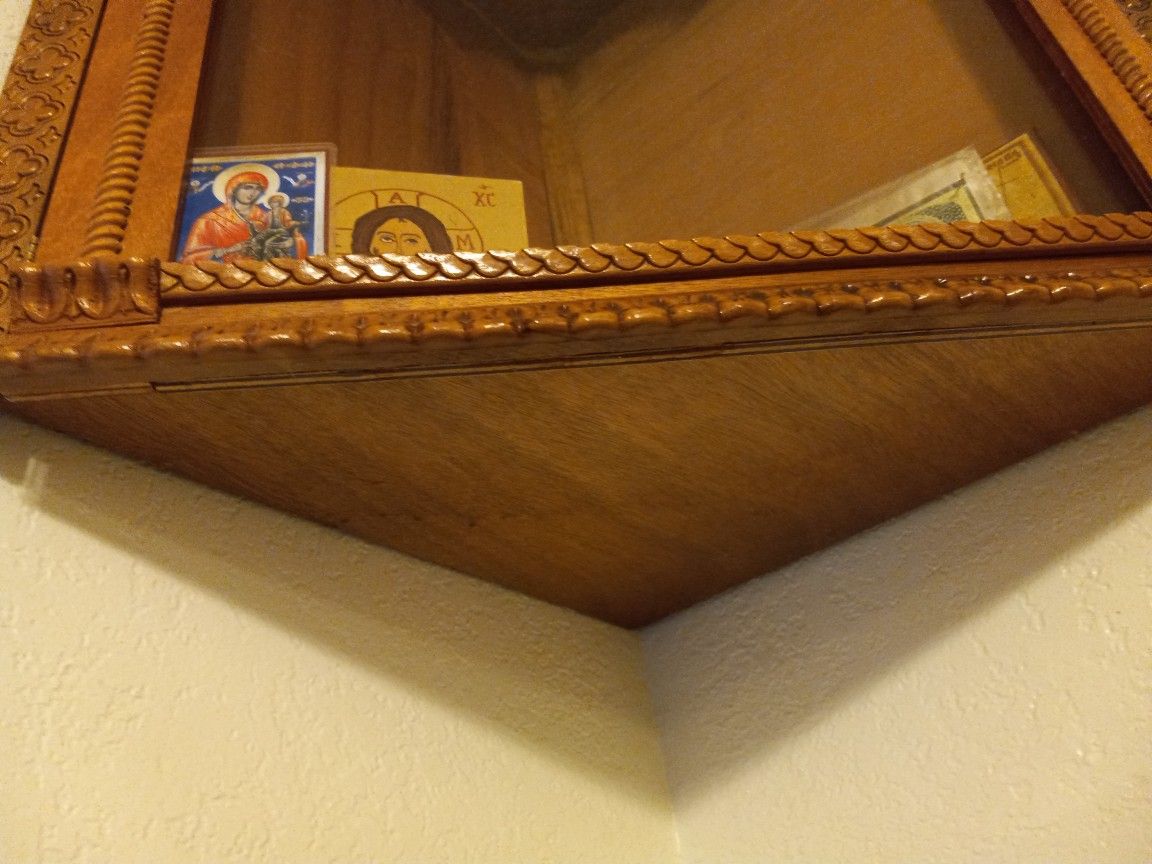 Corner Display