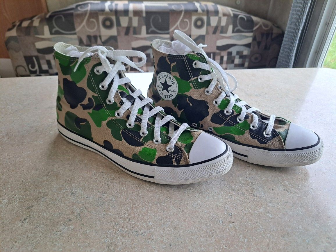 Converse Cuck Taylor All Star "Camo" Hi Tops (166714F)