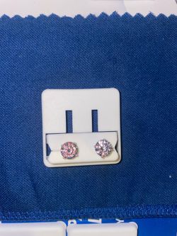 Round diamond earring