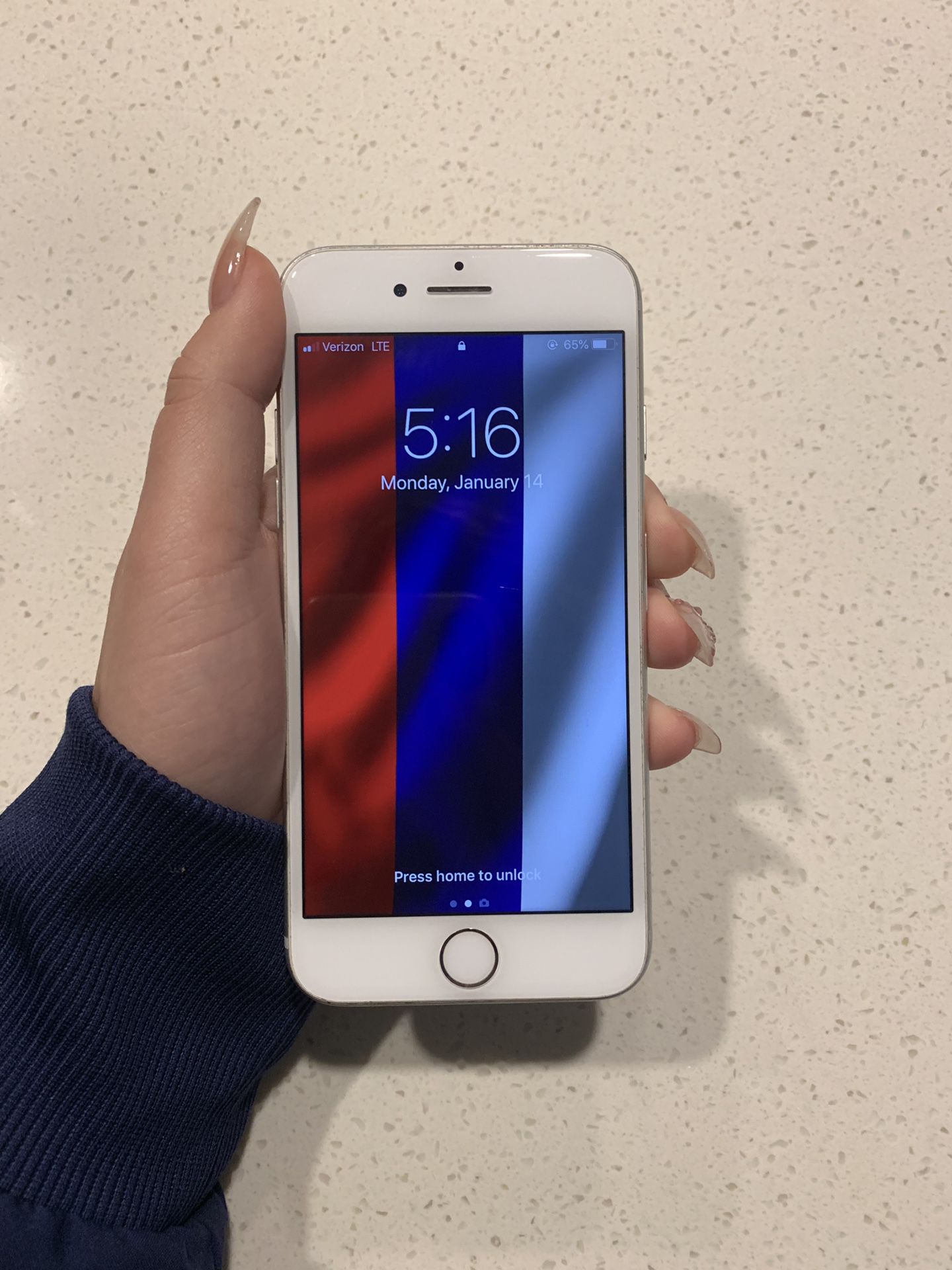 iPhone 8 64g NOT LOWERING THE PRICE