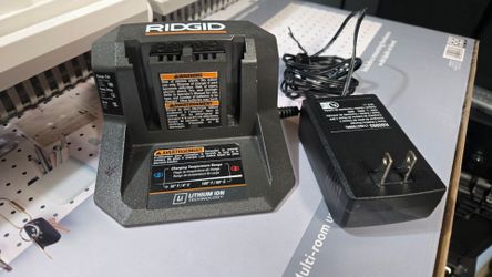 RIDGID 18V Lithium Ion Battery Charger