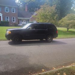 2005 Ford Explorer XLT