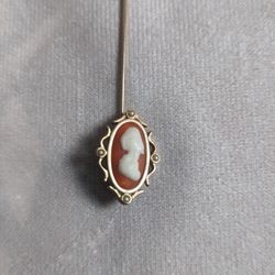 Vintage Gold Tone Cameo With Pearls Hat Lapel Pin