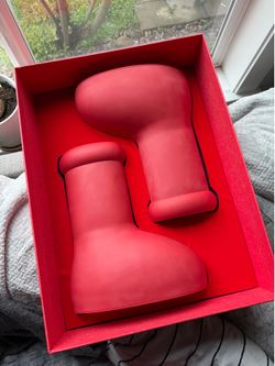 New MSCHF Big Red Boots Size 9M