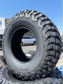 Mud Terrain Tires Available BFG KM3 / Message for sizes !!
