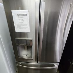 Profile 27.8 cu ft French Door Refrigerator with Hands-Free Autofill in Fingerprint Resistant Stainless Steel