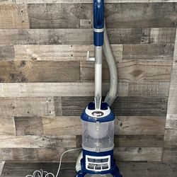 Shark NV360 Navigator Lift-Away Deluxe Upright Vacuum