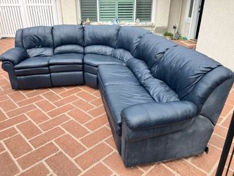 Sleeper sofa (queen) with recliner