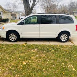 2009 Chrysler Town & Country