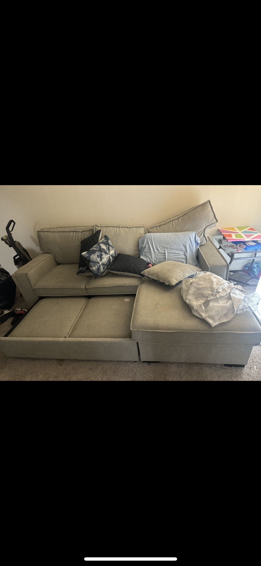 Bobs Sectional Couch With Chase
