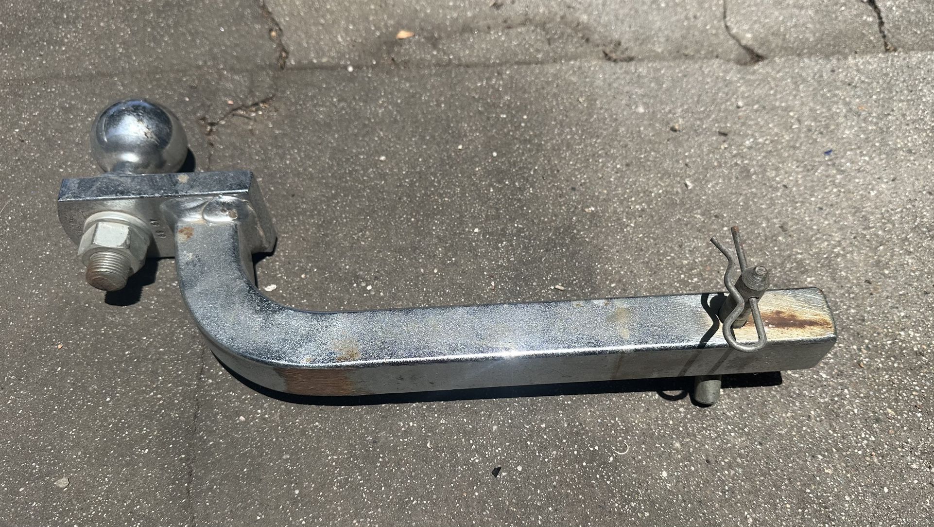 1 1/4” Hitch With 2” Ball