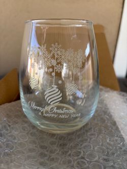 Christmas and New Year cups 4 in the box