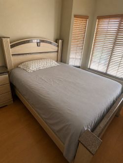 Bedroom set