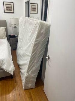 Queen 12 Inch Thick Super Soft Mattress