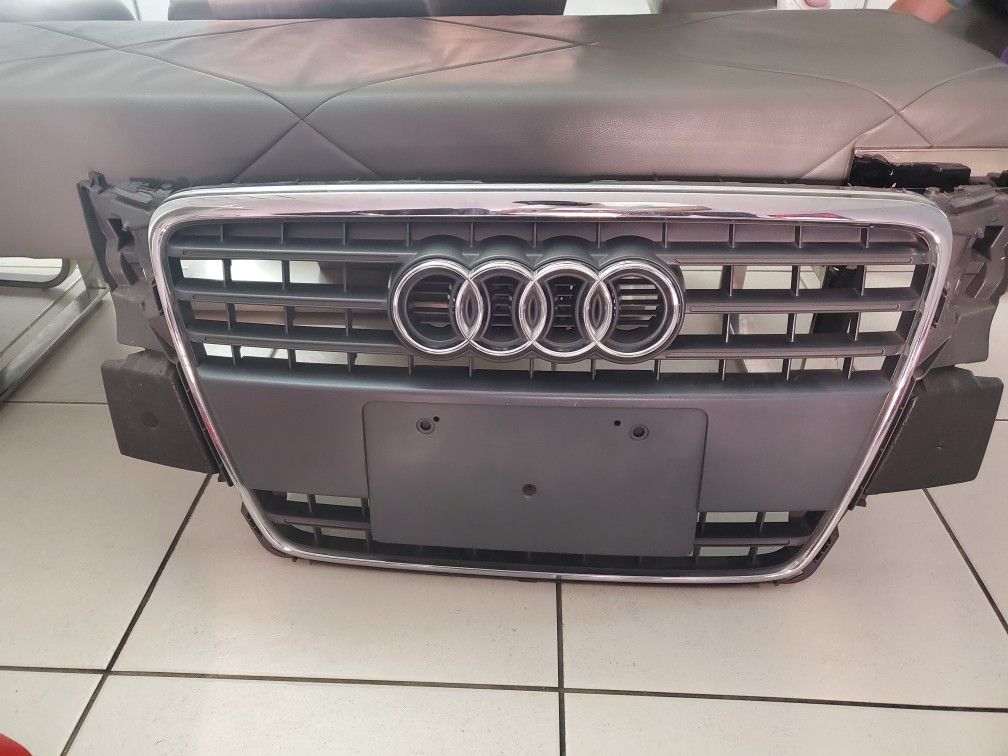 2009-2012 audi a4 front grill OEM