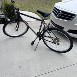 Motiv 26” Stonegrinder Bike 7 Speeds 