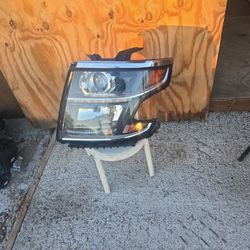 2018 2019 2020 Chevrolet Tahoe Suburban Driver Left Xenon HID Headlight OEM 0763