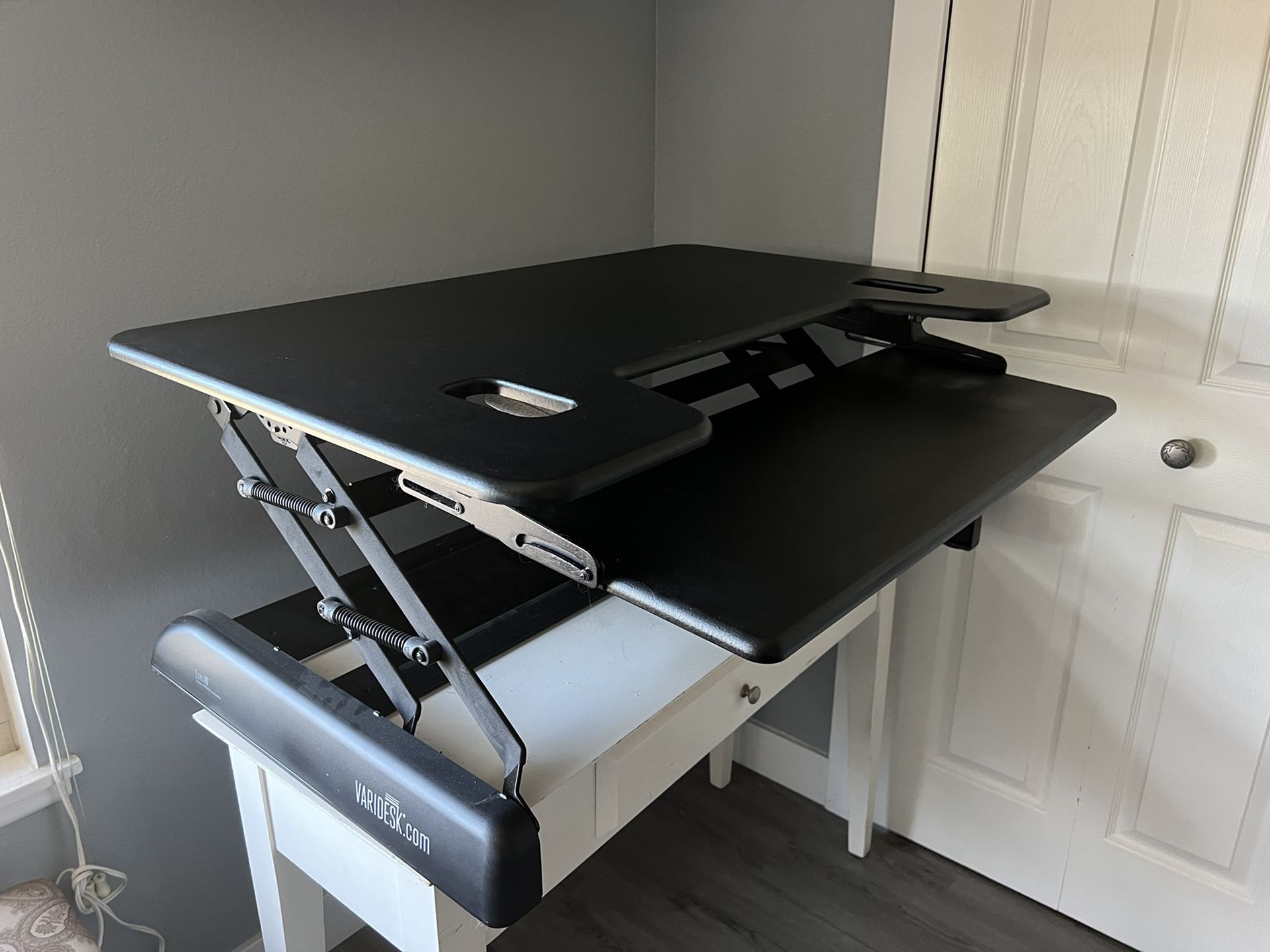 VariDesk Tall 40 for Sale in Lake Forest, CA OfferUp