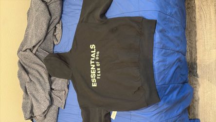 Fear of god essentials hoodie (size medium)
