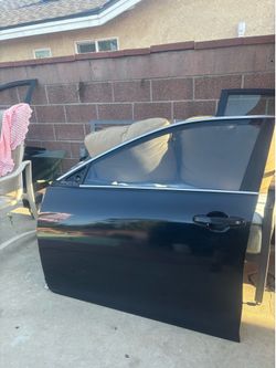 FRONT LEFT DRIVER SIDE 2015-2017 TOYOTA CAMRY (BLACK COLOR)