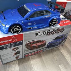 RC drift car volcano epx ready to drift brand new in a box