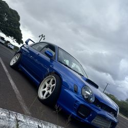 808