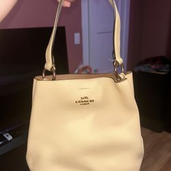 Coach Bucket Bag
