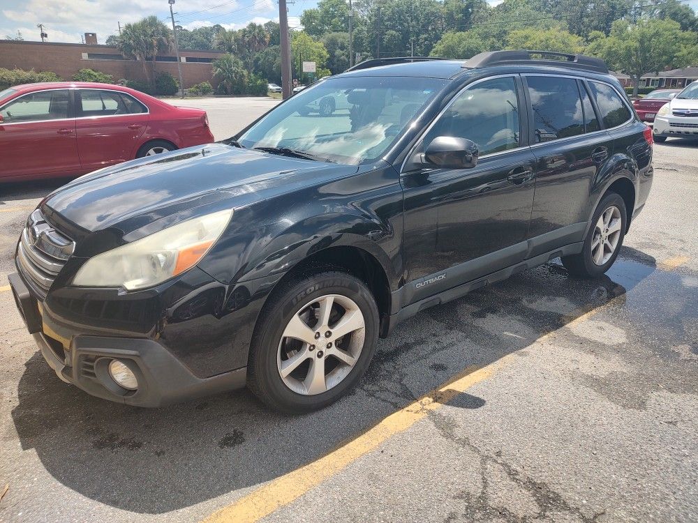 14 Subaru Outback Limited 2,5
